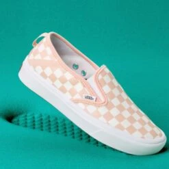 VANS Unisex ComfyCush Slip-On Shoes -Columba Clothing Shop 2058601 606 alt2