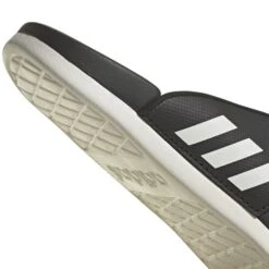 ADIDAS Women's Adilette Comfort Flip-Flops -Columba Clothing Shop 2085091 001 alt7